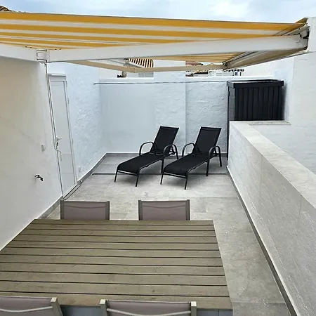 Апартаменты Torroxcostaholiday Торрокс-Коста